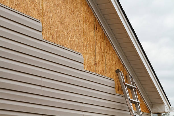 Professional Wood Siding technician working in Uniontown, PA